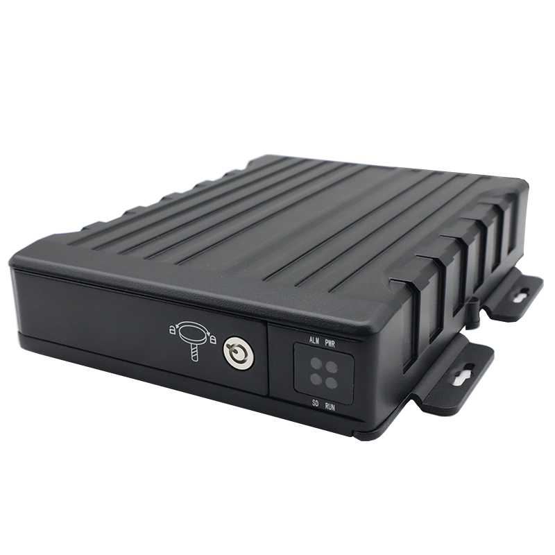 ADAS BSD DSM सँग 4G GPS 4 CH IP67 वाटरप्रूफ मोबाइल DVR